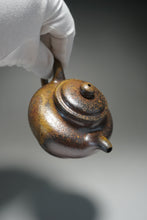 Load image into Gallery viewer, Wood Fired Duozhi Dicaoqing Yixing Teapot 柴烧底槽清掇只 160ml
