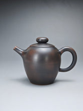 Load image into Gallery viewer, 160ml Julunzhu Nixing Teapot by Wu Sheng Sheng 坭兴吴盛胜巨轮珠
