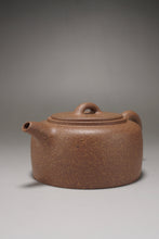 Load image into Gallery viewer, Yellow Jiangponi Jinglan yixing Teapot 降坡黄泥井栏 165ml
