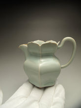 Load image into Gallery viewer, Ruyao Monk&#39;s Hat Fair Cup 汝窑僧帽公道杯 170ml
