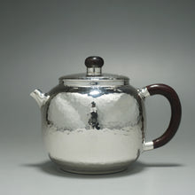 Load image into Gallery viewer, 999 Pure Silver Handmade Mulan Teapot 全手工锤纹纯银999木兰壶 170ml
