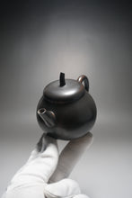 Load image into Gallery viewer, 170ml Black Eggplant Teapot by Li Wenxin 李文新茄瓜泥兴壶

