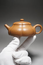 Load image into Gallery viewer, Fully Handmade Huangjin Duan Jinwen Yule by Hu Manshan 全手工胡漫山黄金段筋纹鱼乐 170ml
