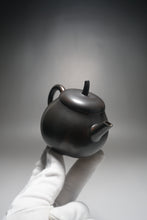 Load image into Gallery viewer, 170ml Black Eggplant Teapot by Li Wenxin 李文新茄瓜泥兴壶
