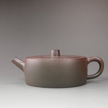 Load image into Gallery viewer, Wood Fired Zhoupan Dicaoqing Yixing Teapot 柴烧底槽青周盘 175ml
