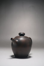 Load image into Gallery viewer, Julunzhu Nixing Teapot by Wu Sheng Sheng 坭兴吴盛胜巨轮珠 175ml
