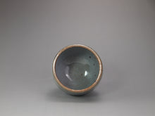 Load image into Gallery viewer, Shino Glazed Stoneware Teacup no.17 手工陶艺志野杯 120ml
