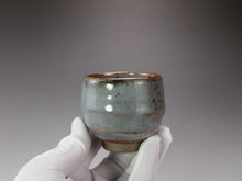 Load image into Gallery viewer, Shino Glazed Stoneware Teacup no.17 手工陶艺志野杯 120ml
