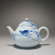 Load image into Gallery viewer, Qinghua Three Birds Jingdezhen Fine Porcelain Teapot by Master KuangShi 青花手绘匡石作梨形壶 180ml
