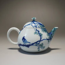 Load image into Gallery viewer, Qinghua Bird in the Tree Jingdezhen Fine Porcelain Teapot by Master KuangShi 青花手绘匡石作梨形壶 180ml
