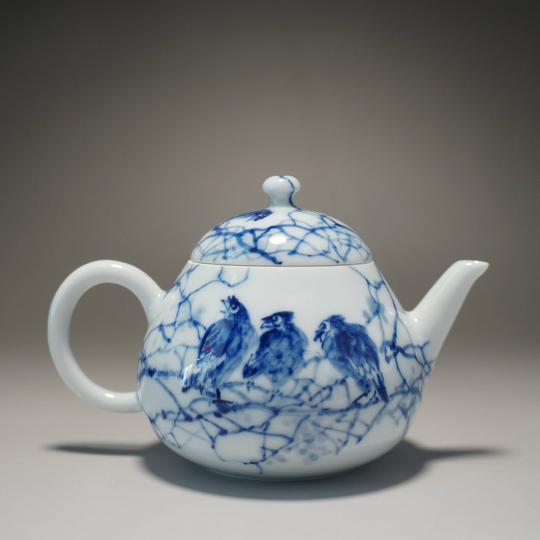 Qinghua Three Birds Jingdezhen Fine Porcelain Teapot by Master KuangShi 青花手绘匡石作梨形壶 180ml