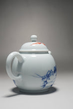 Load image into Gallery viewer, Qinghua Cabbage Jingdezhen Porcelain Teapot 青花壶白菜茶壶 185ml
