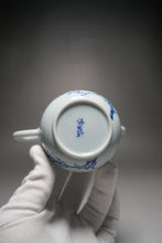 Load image into Gallery viewer, Qinghua partridge Jingdezhen Porcelain Teapot 青花壶鹧鸪茶壶 185ml
