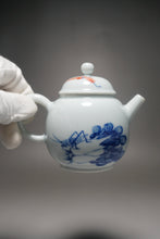 Load image into Gallery viewer, Qinghua Cabbage Jingdezhen Porcelain Teapot 青花壶白菜茶壶 185ml
