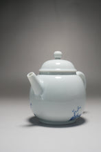 Load image into Gallery viewer, Qinghua partridge Jingdezhen Porcelain Teapot 青花壶鹧鸪茶壶 185ml
