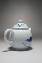 Load image into Gallery viewer, Qinghua partridge Jingdezhen Porcelain Teapot 青花壶鹧鸪茶壶 185ml
