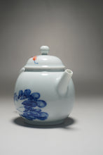 Load image into Gallery viewer, Qinghua Cabbage Jingdezhen Porcelain Teapot 青花壶白菜茶壶 185ml
