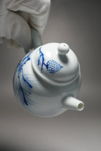 Load image into Gallery viewer, Qinghua Pine Tree Jingdezhen Porcelain Teapot 青花壶松树茶壶 185ml
