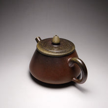 Load image into Gallery viewer, Dafengjiang Wood Kiln Fired Shipiao Nixing Teapot  大风江柴烧平盖石瓢 190ml
