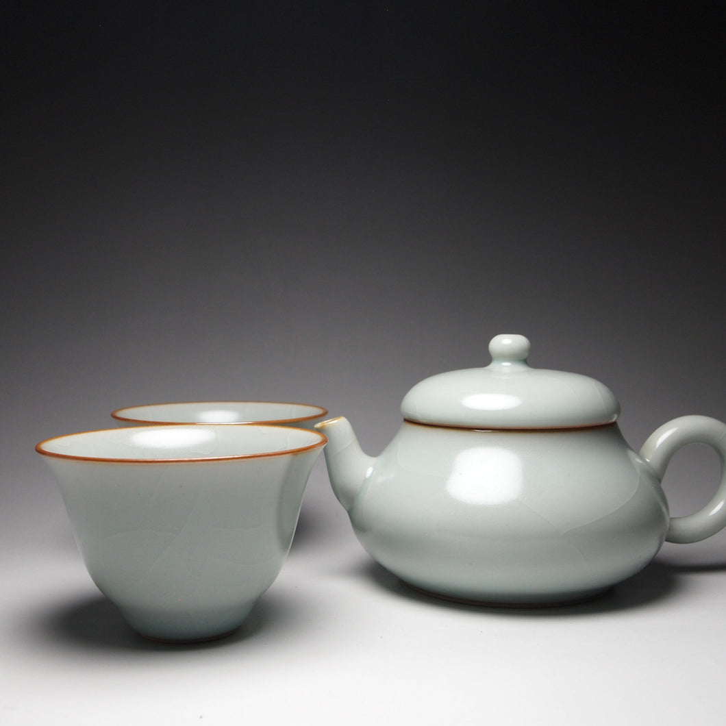 Ruyao Pear Teapot Tea Set 汝窑一壶两杯套装 165ml
