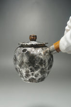 Load image into Gallery viewer, 999 Pure Silver Handmade Side Handle Teapot 全手工纯银999银壶 200ml
