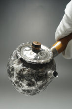 Load image into Gallery viewer, 999 Pure Silver Handmade Side Handle Teapot 全手工纯银999银壶 200ml
