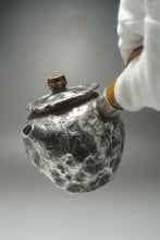 Load image into Gallery viewer, 999 Pure Silver Handmade Side Handle Teapot 全手工纯银999银壶 200ml
