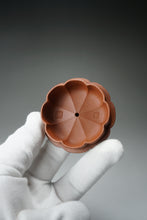 Load image into Gallery viewer, Fully Handmade Hongpilong Jingwen Plum Blossom Yixing Teapot by Gu Shuyun 全手工顾淑云红皮龙筋纹梅花居士 200ml
