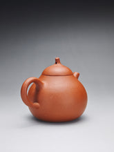 Load image into Gallery viewer, Zhuni Dahongpao Mellon Yixing Teapot 朱泥大红袍匏瓜 200ml
