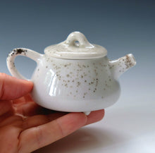 Load image into Gallery viewer, Inge Nielsen Porcelain Shino Shipiao no.2, 80ml
