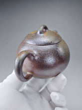 Load image into Gallery viewer, Wood Fired Lao Zini Mellon Yixing Teapot 柴烧老紫泥匏瓜 205m
