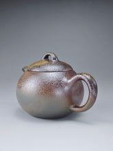 Load image into Gallery viewer, Wood Fired Lao Zini Mellon Yixing Teapot 柴烧老紫泥匏瓜 205m
