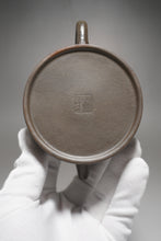 Load image into Gallery viewer, Wood Fired Dicaoqing Jinglan Yixing Teapot 柴烧底槽清井栏 210ml
