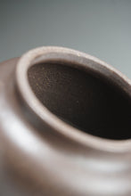 Load image into Gallery viewer, Fully Handmade Tianqingni Dezhong Yixing Teapot 全手工王凯丽天青泥剑流德钟 210ml
