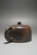 Load image into Gallery viewer, Wood Fired Dicaoqing Jinglan Yixing Teapot 柴烧底槽清井栏 220ml

