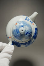 Load image into Gallery viewer, Qinghua Flowers Jingdezhen Fine Porcelain Duoqiu Teapot by Master KuangShi 青花匡石手绘掇球 220ml
