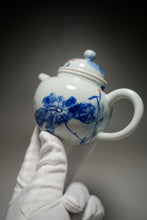 Load image into Gallery viewer, Qinghua Flowers Jingdezhen Fine Porcelain Duoqiu Teapot by Master KuangShi 青花匡石手绘掇球 220ml
