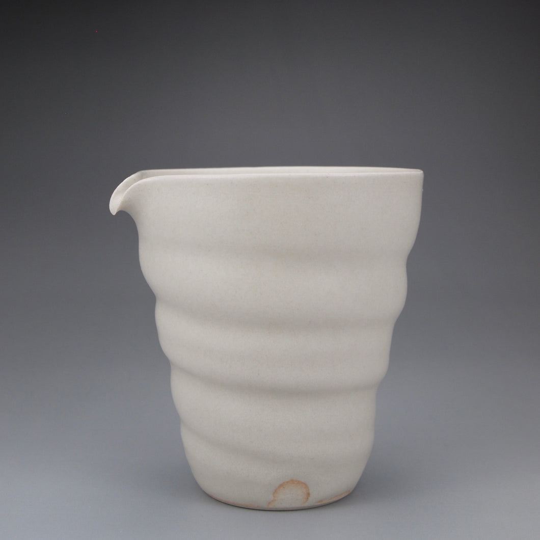 Swirly Fair Cup by Taoshan Studio 桃山房古青手纹公杯 220ml
