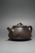 Load image into Gallery viewer, Wood Fired Lao Zini Shipiao Yixing Teapot 柴烧老紫泥平盖石瓢 220ml
