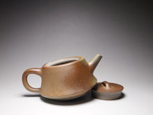 Load image into Gallery viewer, Wood Fired Huangjin Duan Zhuzhuo Yixing Teapot 柴烧黄金段柱础 225ml
