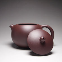 Load image into Gallery viewer, Lao Zini Xishi Yixing Teapot 老紫泥大西施 225ml
