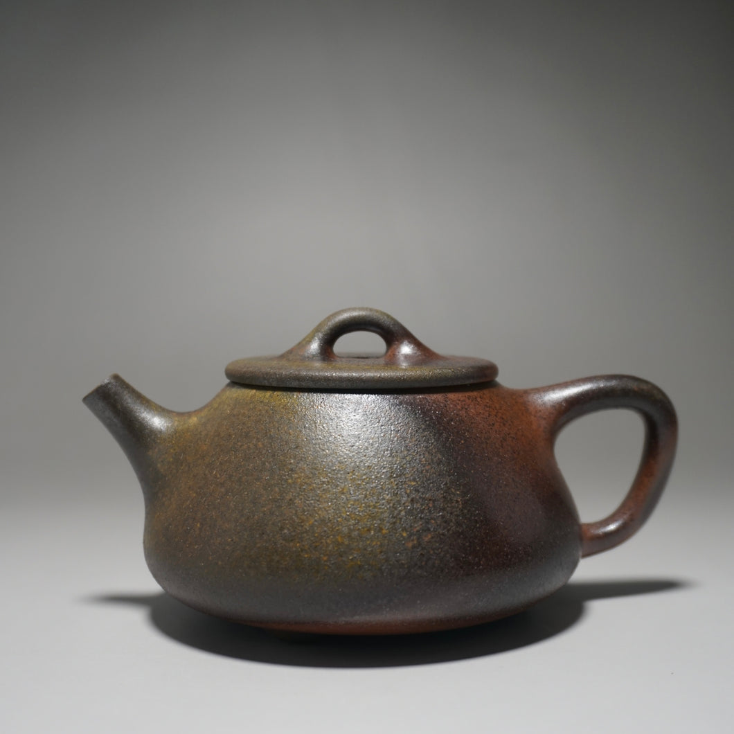 Wood Fired Dicaoqing Shipiao Yixing Teapot 柴烧平盖石瓢 230ml