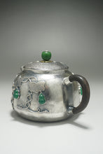 Load image into Gallery viewer, 999 Pure Silver Handmade Jade Gourd Teapot with Silver Wire Inlay 全手工掐丝镶玉葫芦藤银壶 230ml
