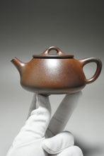 Load image into Gallery viewer, Wood Fired Dicaoqing Shipiao Yixing Teapot 柴烧底槽清平盖石瓢 230ml
