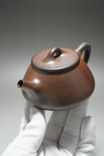 Load image into Gallery viewer, Wood Fired Dicaoqing Shipiao Yixing Teapot 柴烧底槽清平盖石瓢 230ml
