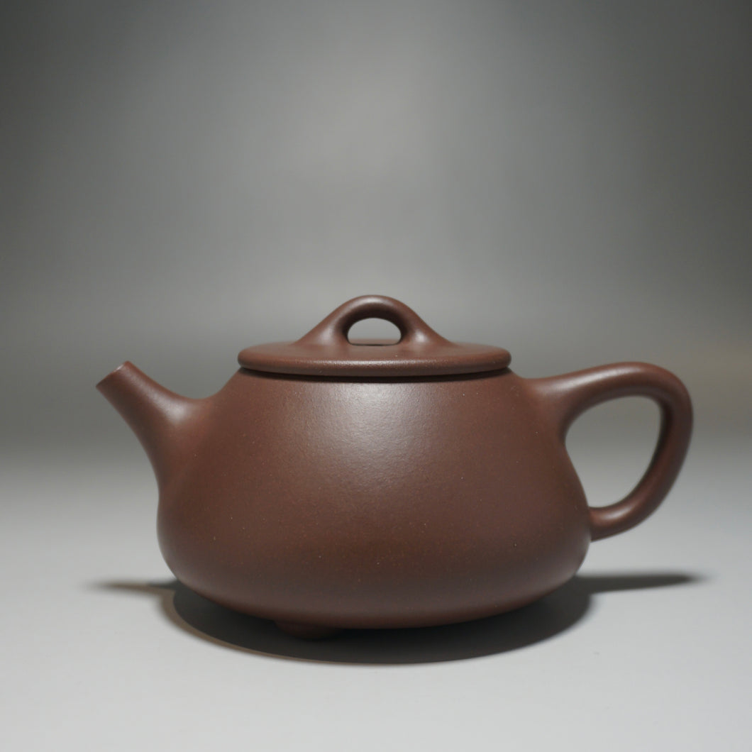 Dicaoqing Shipiao Yixing Teapot 底槽青平盖石瓢 235ml