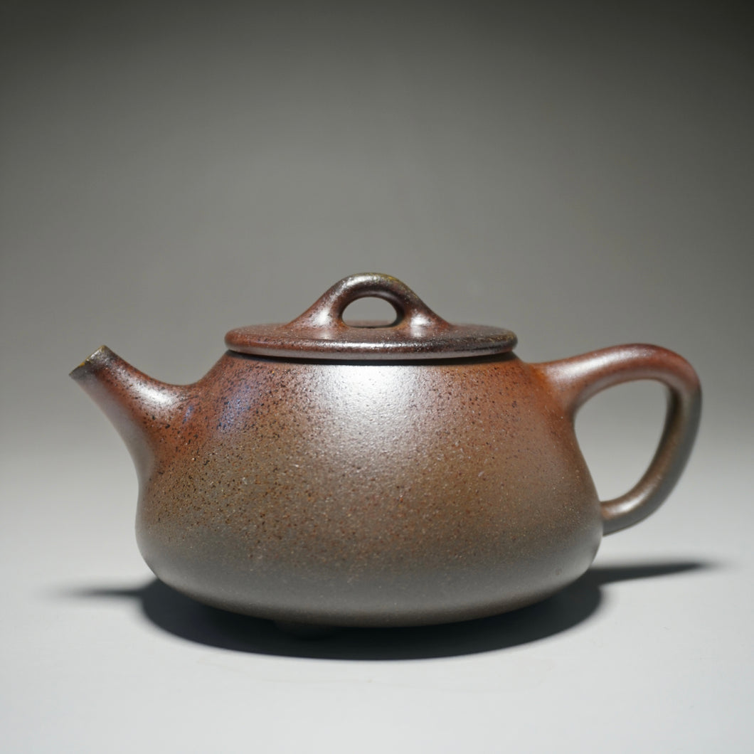 Wood Fired Shipiao Dicaoqing Yixing Teapot 柴烧底槽青平盖石瓢 240ml
