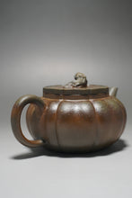 Load image into Gallery viewer, Fully Handmade Wood Fired Jiangpo-Qingni Jingwen Xiushi Yixing Teapot by Tang Mengfei 全手工汤梦飞柴烧青降坡泥筋纹器绣狮 250ml
