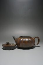Load image into Gallery viewer, Fully Handmade Wood Fired Jiangpo-Qingni Jingwen Xiushi Yixing Teapot by Tang Mengfei 全手工汤梦飞柴烧青降坡泥筋纹器绣狮 250ml
