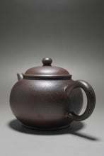 Load image into Gallery viewer, Wood Fired Lao Zini Big Shuiping Yixing Teapot 柴烧老紫泥水平 260ml
